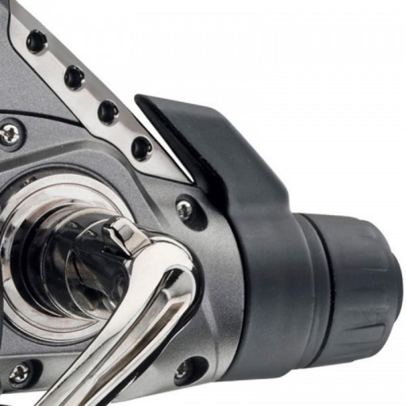 Катушка безынерционная Daiwa "Procaster" 1550 X. задн. фрикцион, 7+1 подж. (00110501) . Фото №3
