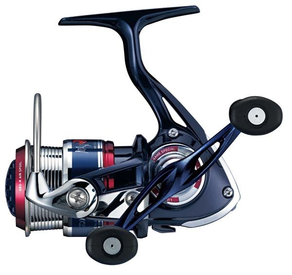 Катушка безынерционная Daiwa "Gekkabijing MX" 2004W (0027969). Фото №1