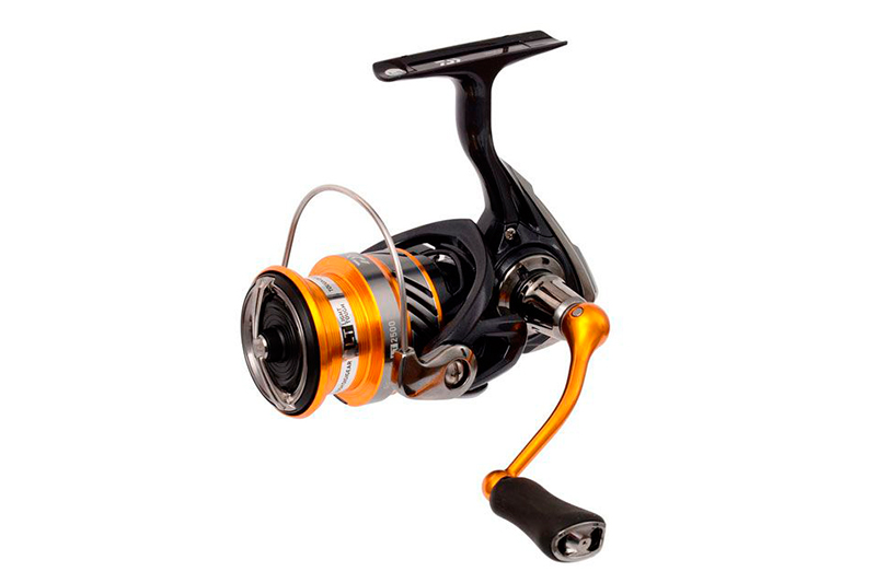 Катушка безынерционная DAIWA 19 REVROS LT 2000. Фото №2