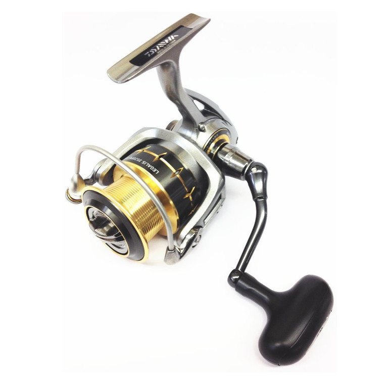 Катушка безынерционная DAIWA "12 LEGALIS" 3520PE-SH (10057024). Фото №1