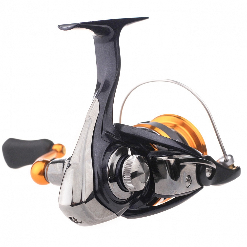 Катушка безынерционная DAIWA 19 REVROS LT 2500. Фото №3 Катушка безынерционная DAIWA 19 REVROS LT 2500. Фото №3