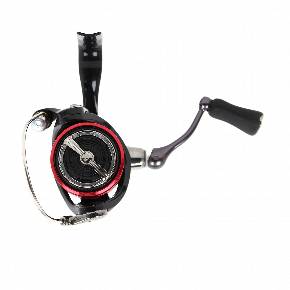 Катушка безынерционная DAIWA 18 Ninja LT 2500. Фото №3