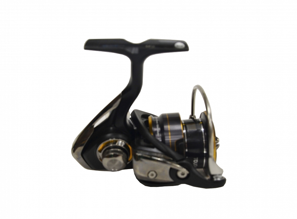 Катушка безынерционная DAIWA "17 Legalis LT 3000D-C". Фото №3